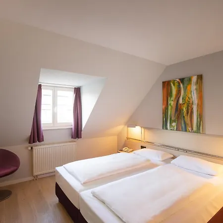 Schloss Reinach Hotel