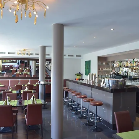Schloss Reinach Hotel