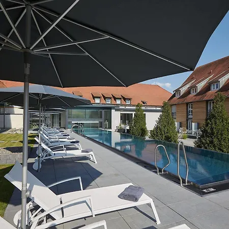 Schloss Reinach 4*