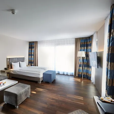 Schloss Reinach Hotel