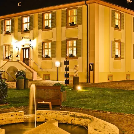 Hotel Schloss Reinach